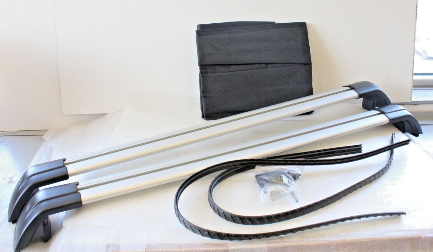 Land Rover Discovery Sport 2016-2026 OEM NEW Roof Rack Cross Bar Kit - Image 7