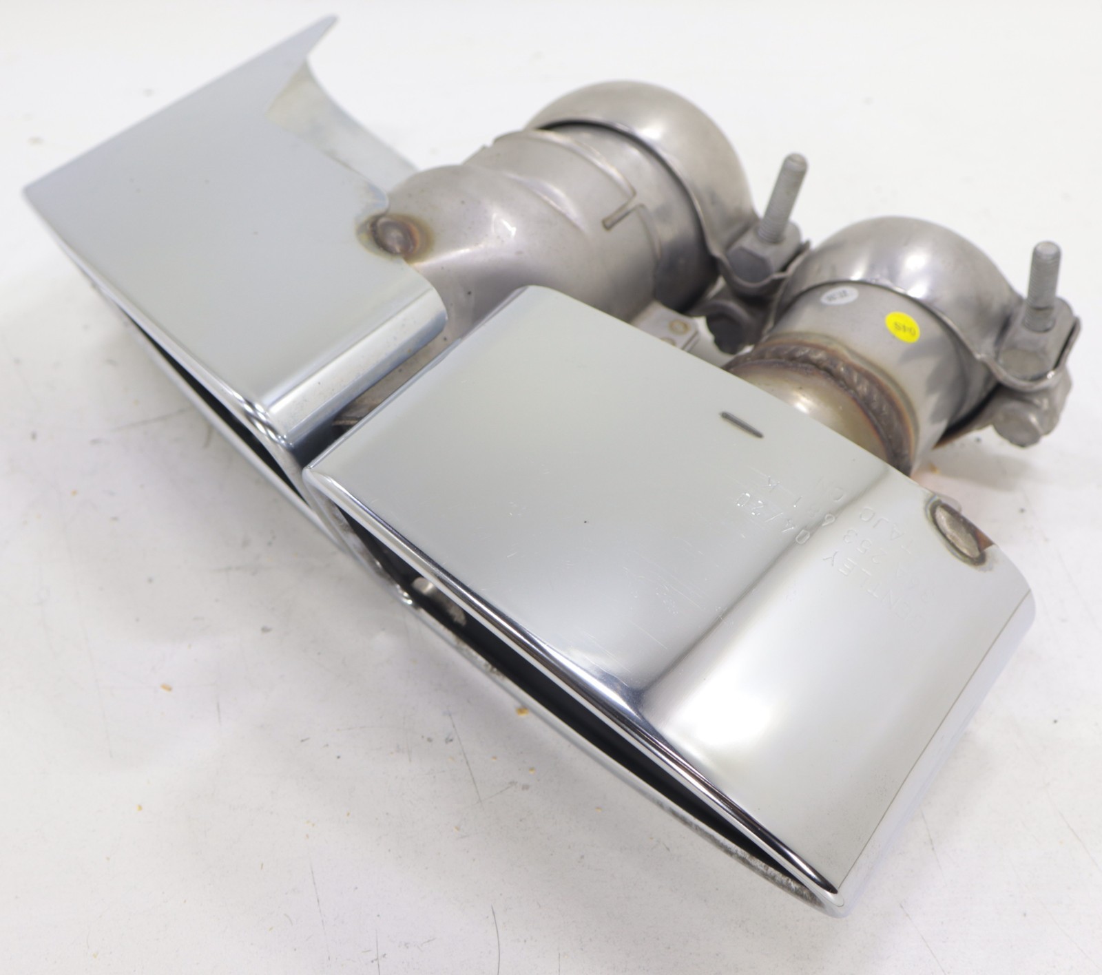 Bentley Bentayga V8 4.0L 2019-2023 OEM Exhaust Tail Pipe Tip Left (Driver Side)