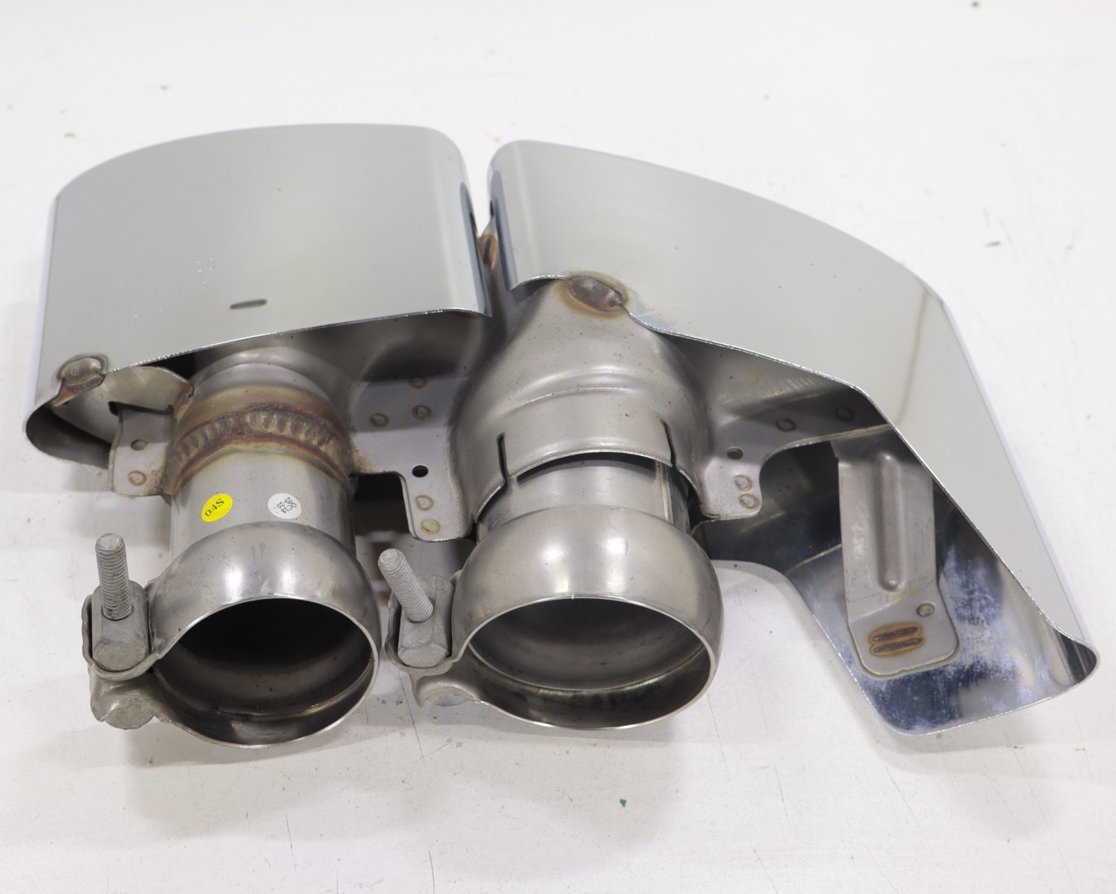 Bentley Bentayga V8 4.0L 2019-2023 OEM Exhaust Tail Pipe Tip Left (Driver Side) - Image 4