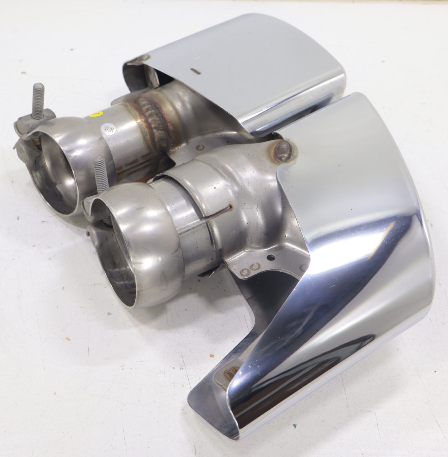 Bentley Bentayga V8 4.0L 2019-2023 OEM Exhaust Tail Pipe Tip Left (Driver Side) - Image 5