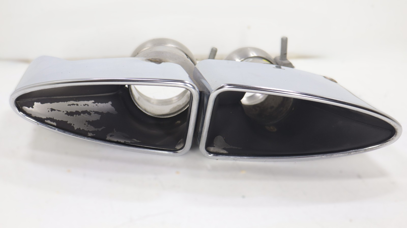 Bentley Bentayga V8 4.0L 2019-2023 OEM Exhaust Tail Pipe Tip Left (Driver Side) - Image 9
