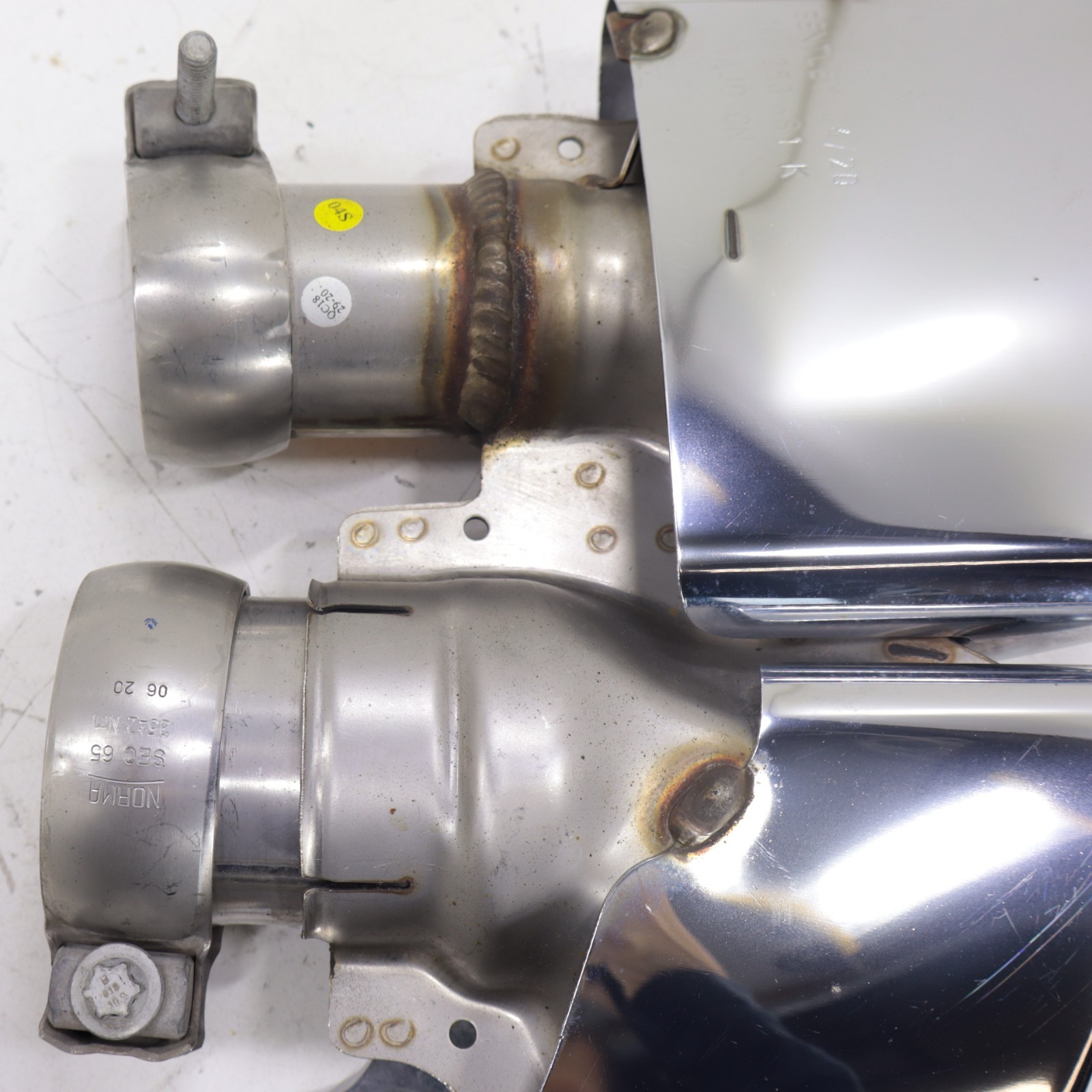 Bentley Bentayga V8 4.0L 2019-2023 OEM Exhaust Tail Pipe Tip Left (Driver Side) - Image 13