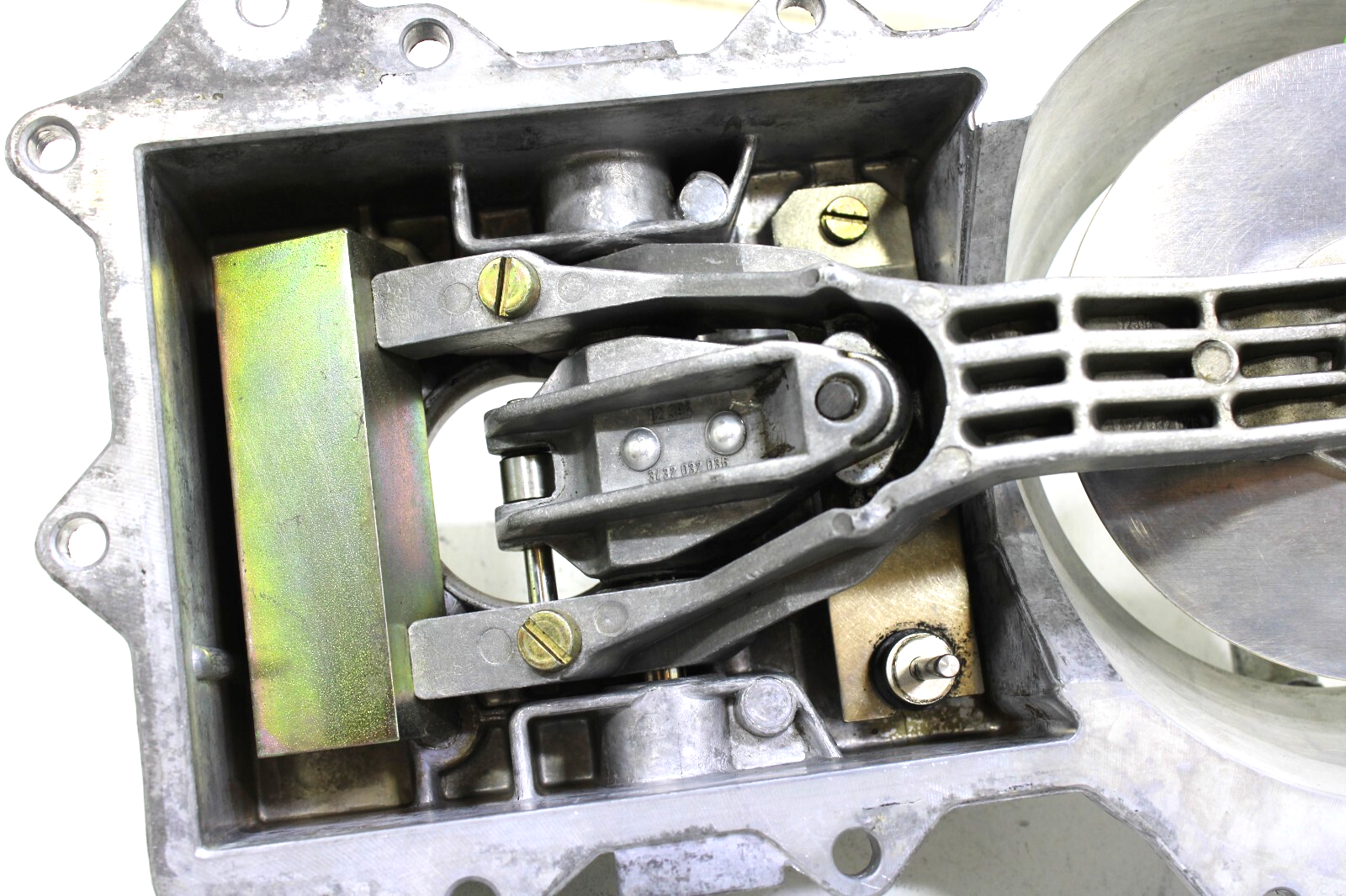 Mercedes R107 W126 M116 M117 1981-1985 OEM Mass Air Flow Sensor - Image 15
